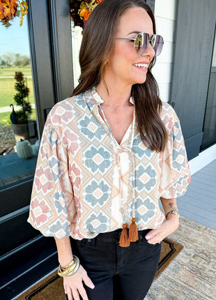 Khaki Geometric Print Tassel Tie Split Neck Balloon Sleeve Blouse