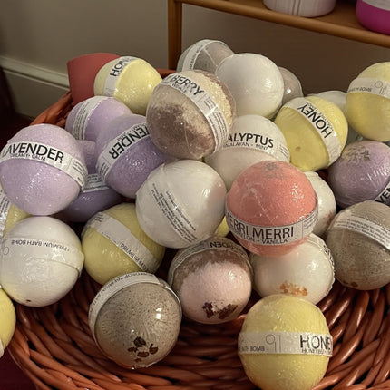 Dreamy and Calm Lavender Large Bath Bomb - 8oz